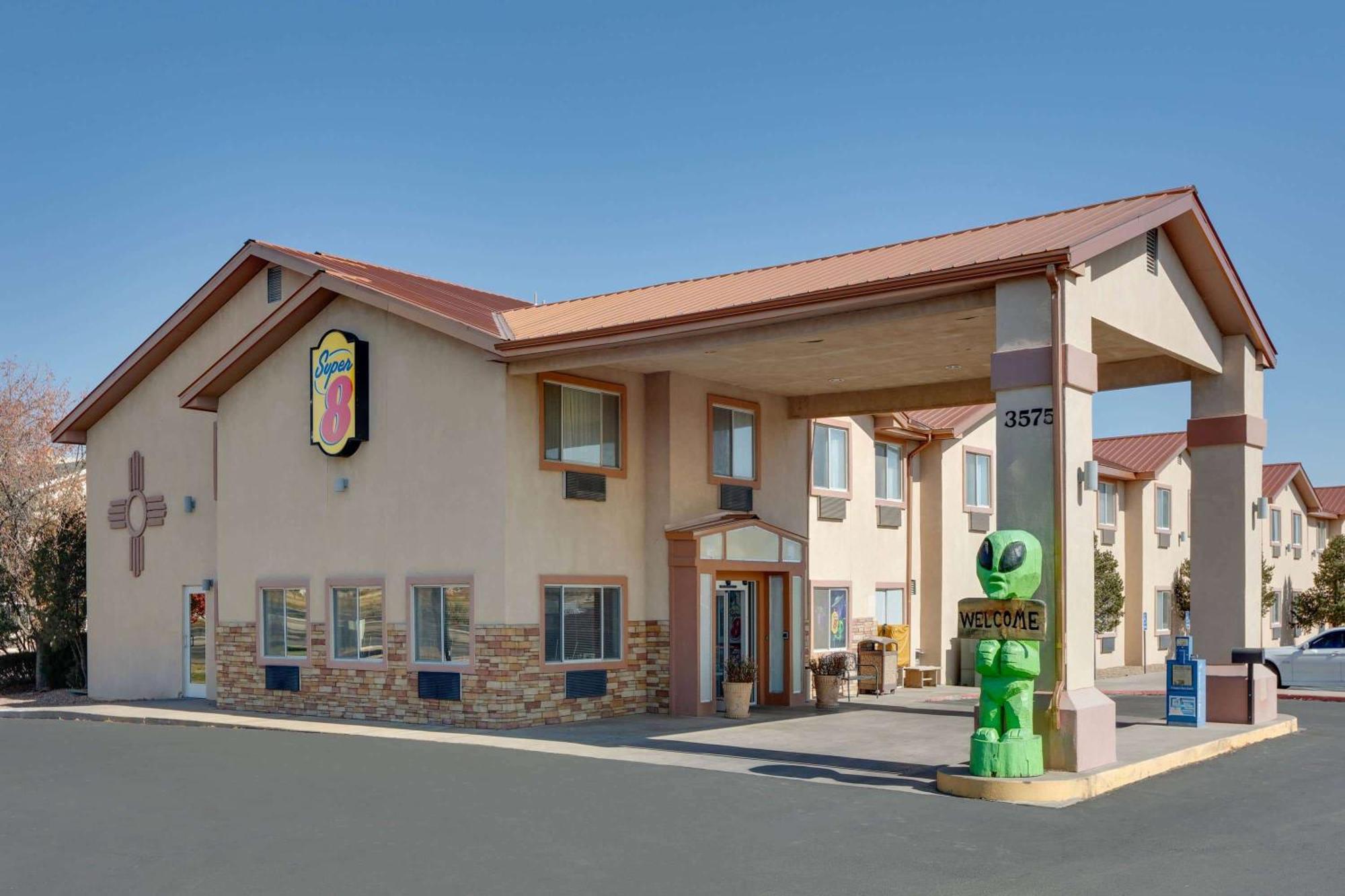 Super 8 By Wyndham Roswell Motel Exterior foto